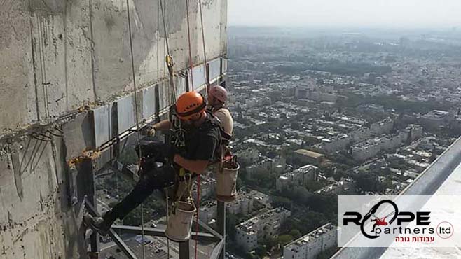 Компания Rope Partners - это коллектив квалифицированных промышленных альпинистов, имеющих лицензии на высотные работы в Израиле в соответствии с требованиями Института Стандартов.